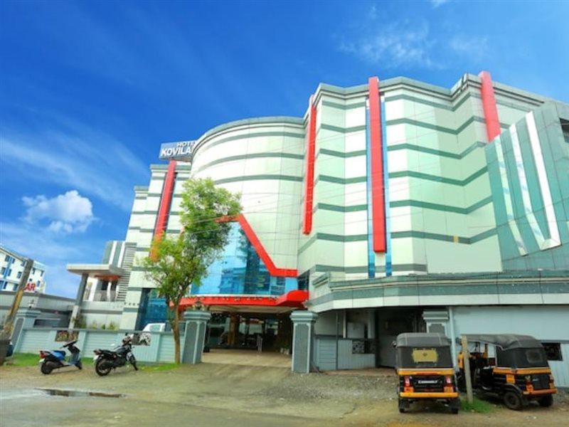 Capital O Kovilakam Residency Hotel Thrissur Exterior photo